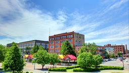 Hotels near Grand Forks airport
