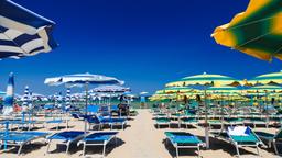 Hotels near Miramare airport