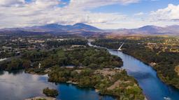 Hotels near Redding airport
