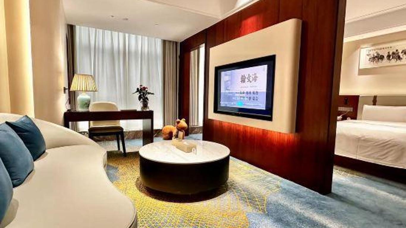 Hjt Hanwen Riverview Hotel