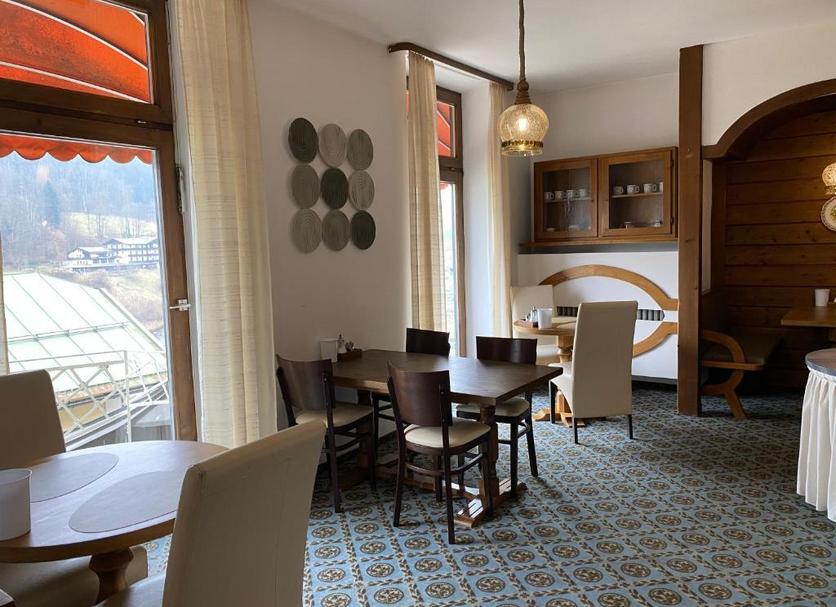 Dining room Photo