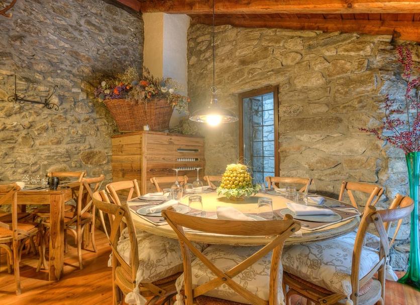 Dining room Photo