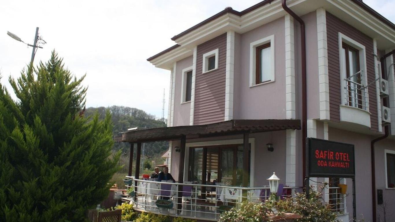 Sapphire Hotel