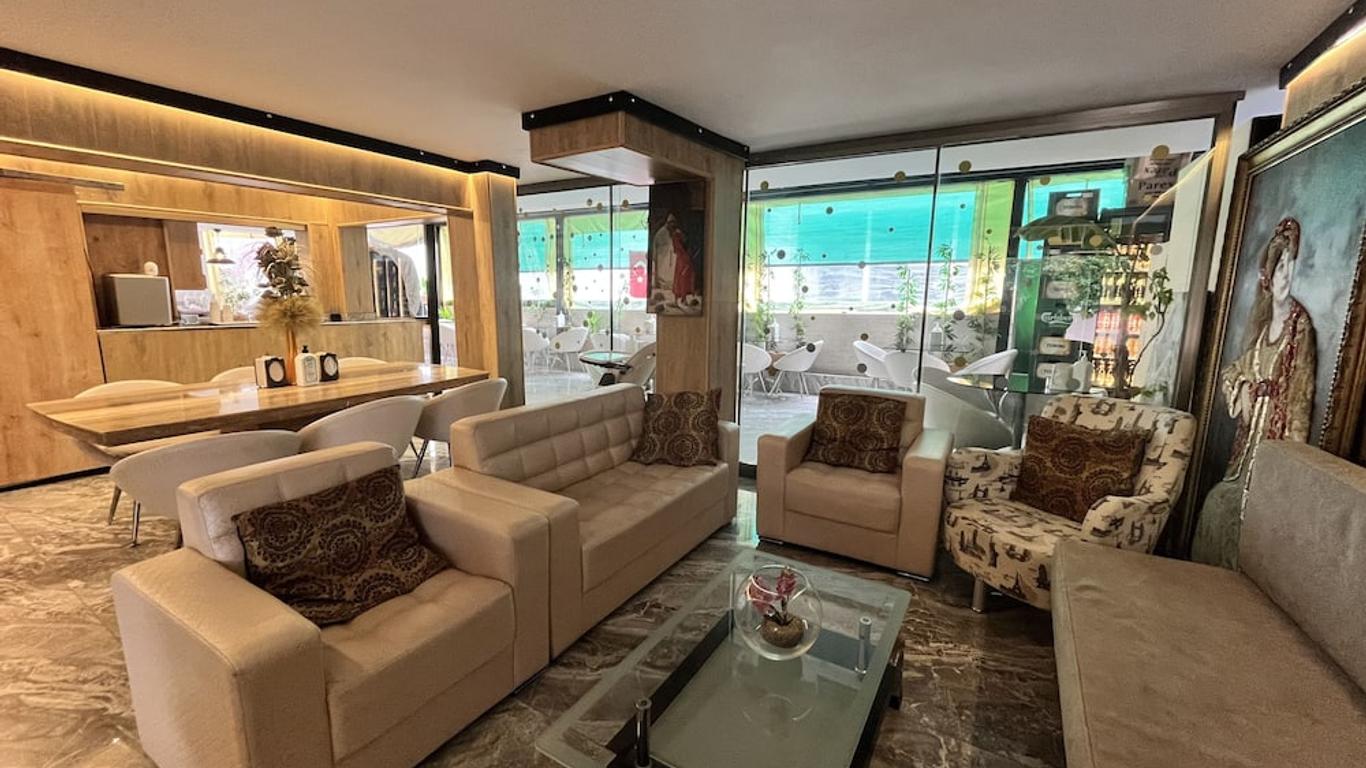 Romeo Beach Hotel