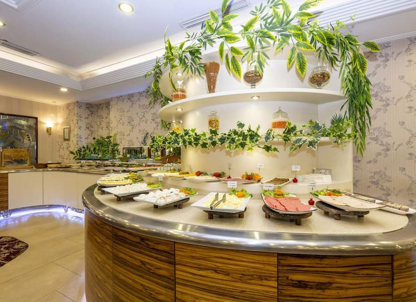 Buffet Photo