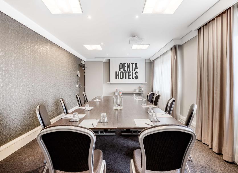Conference room Photo