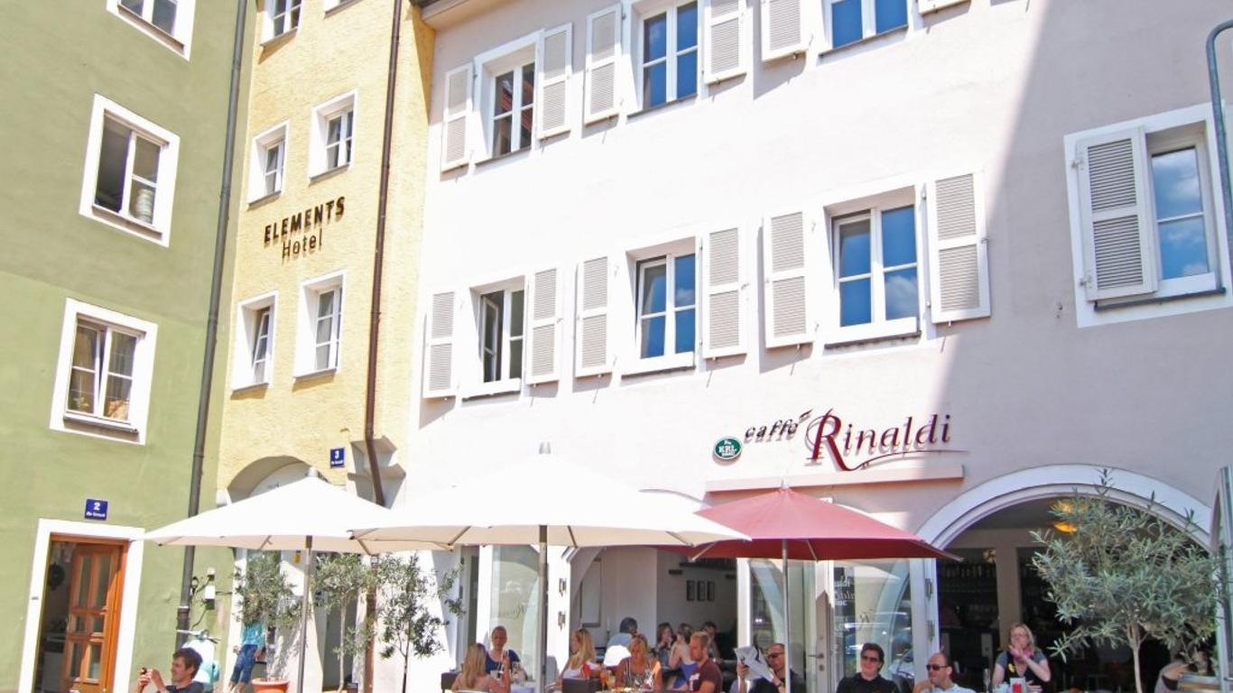 Hotel Elements