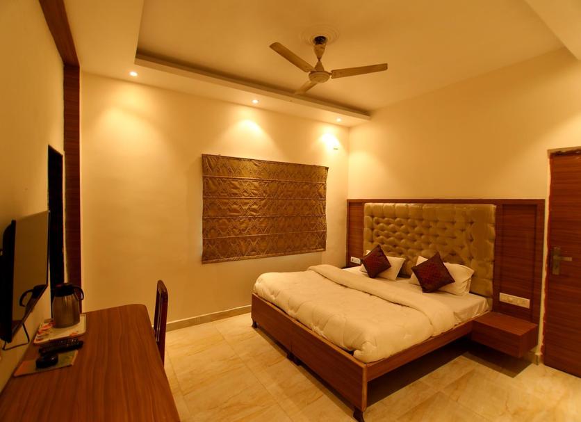 Bedroom Photo