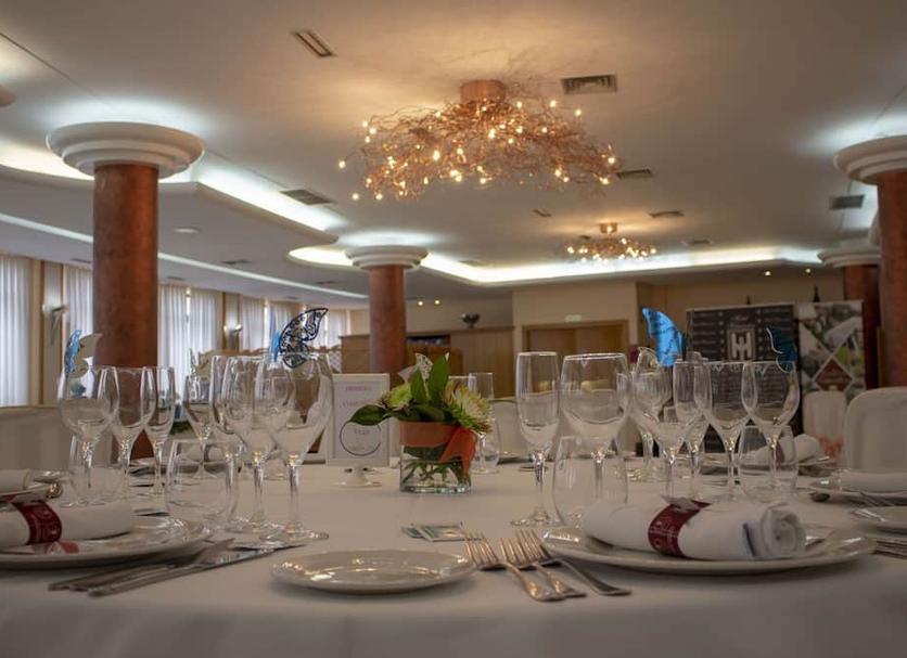 Banquet hall Photo