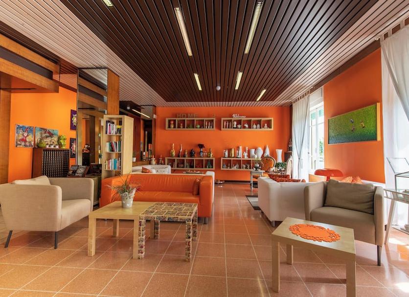 Lounge Photo