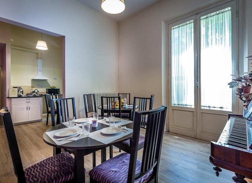 Dining room Photo