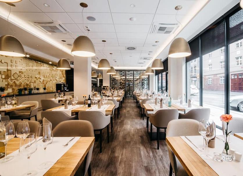 Restaurant Photo