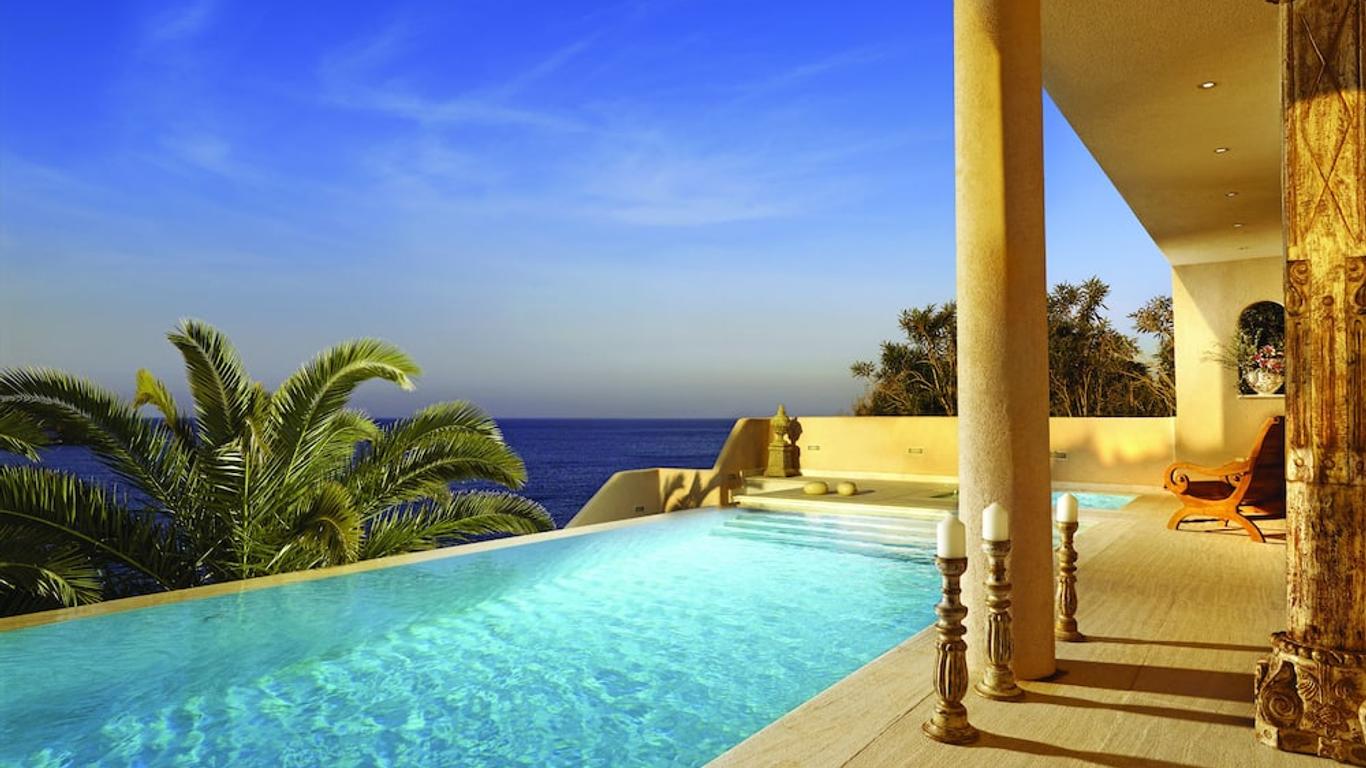 Out Of The Blue Resort & Spa