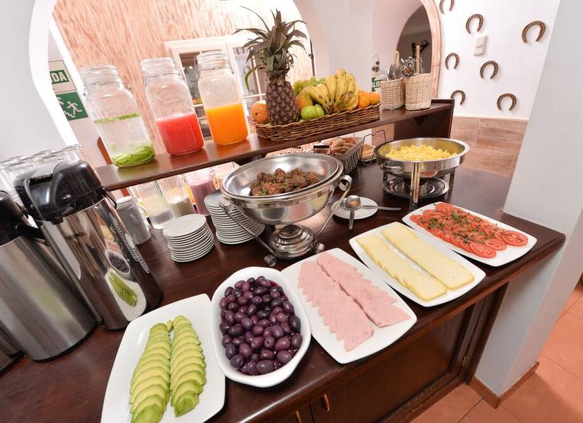 Buffet Photo