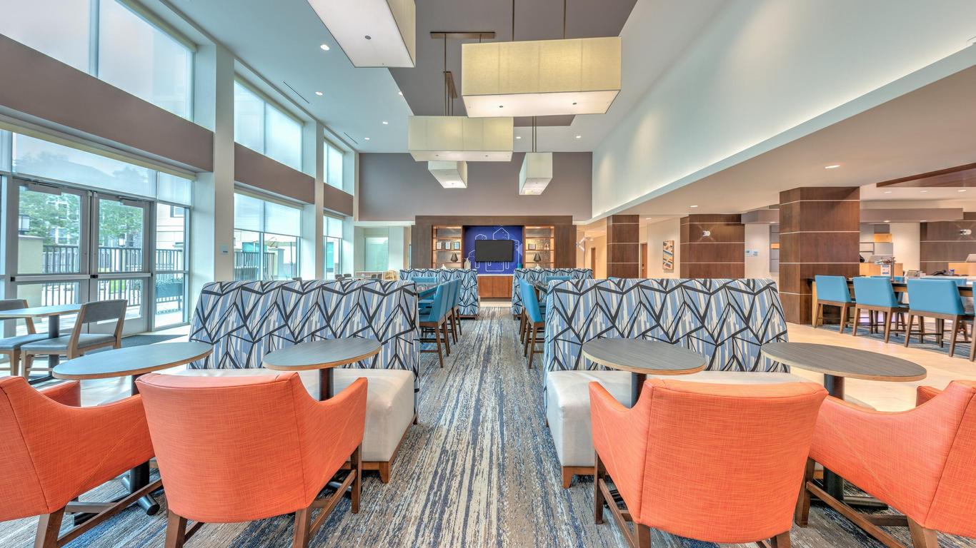 Holiday Inn Express & Suites Houston S - Medical Ctr Area