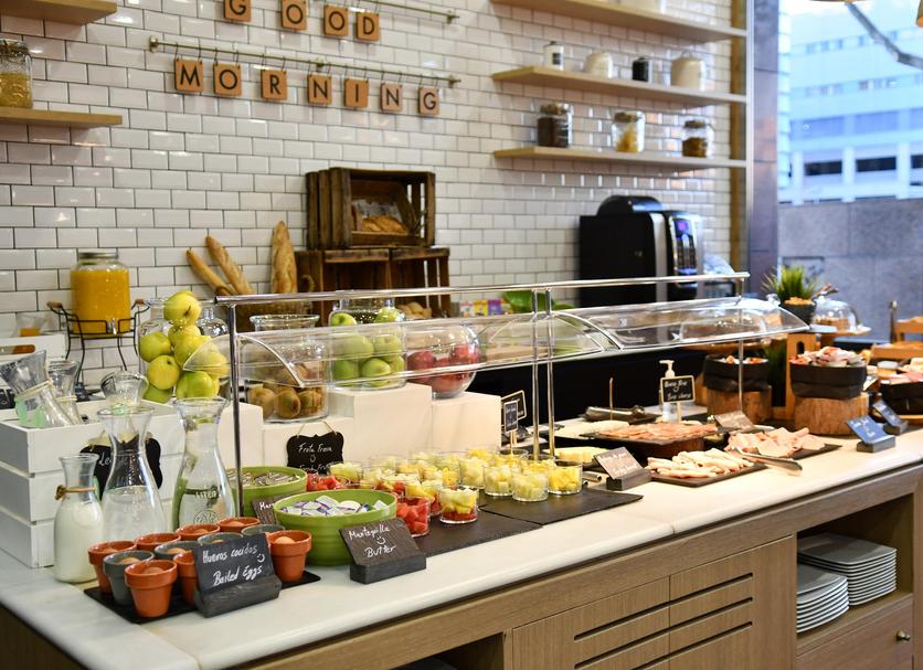 Buffet Photo