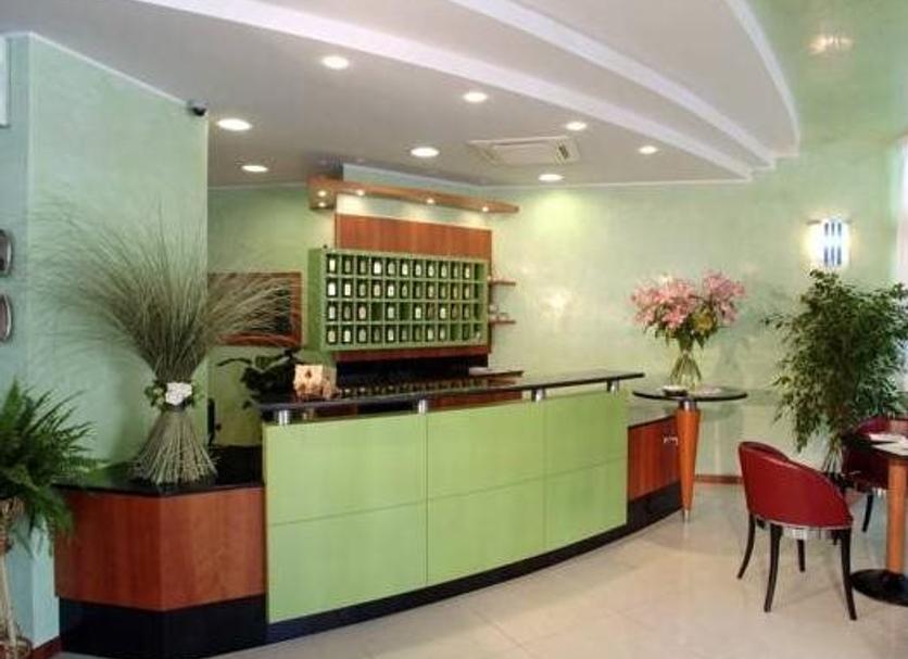 Front desk Photo