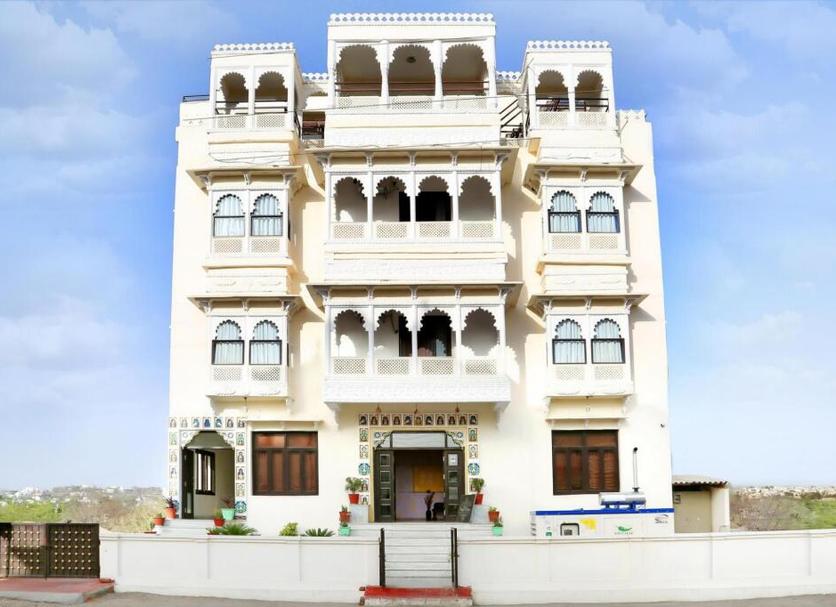 Building Photo