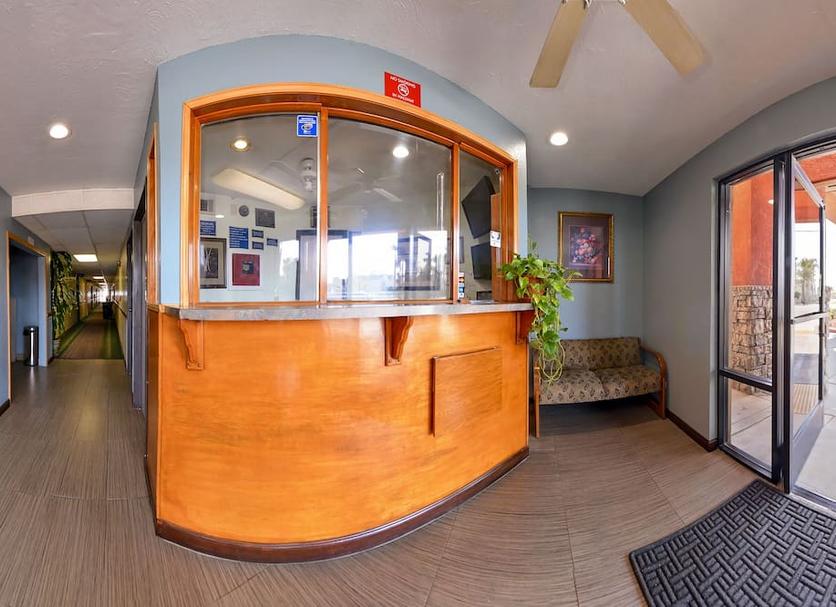 Front desk Photo