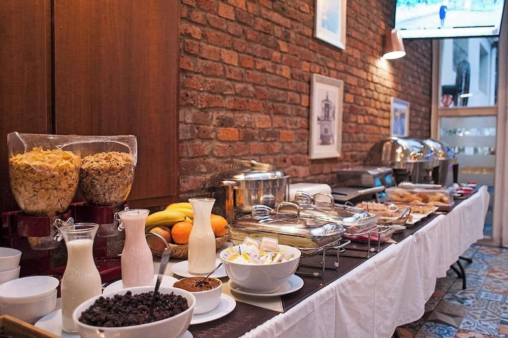 Buffet Photo