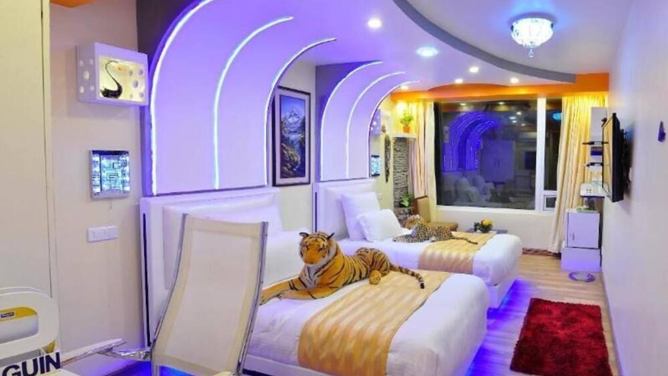 Royal Penguin Boutique Hotel & Spa