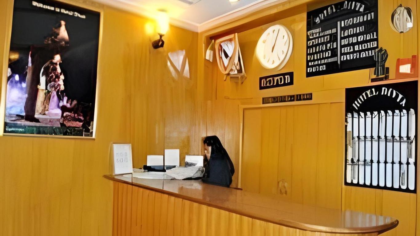 Hotel Divya