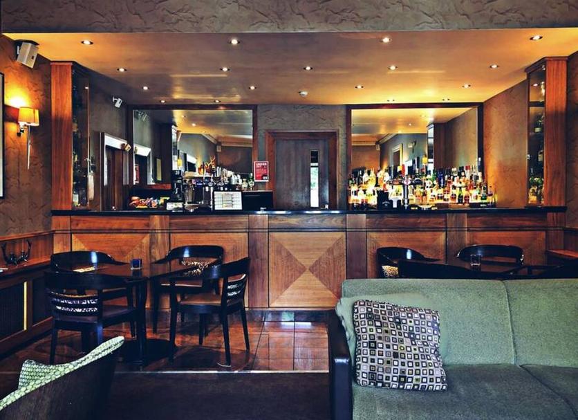 Bar Photo
