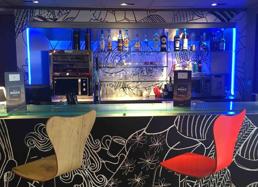 Bar Photo