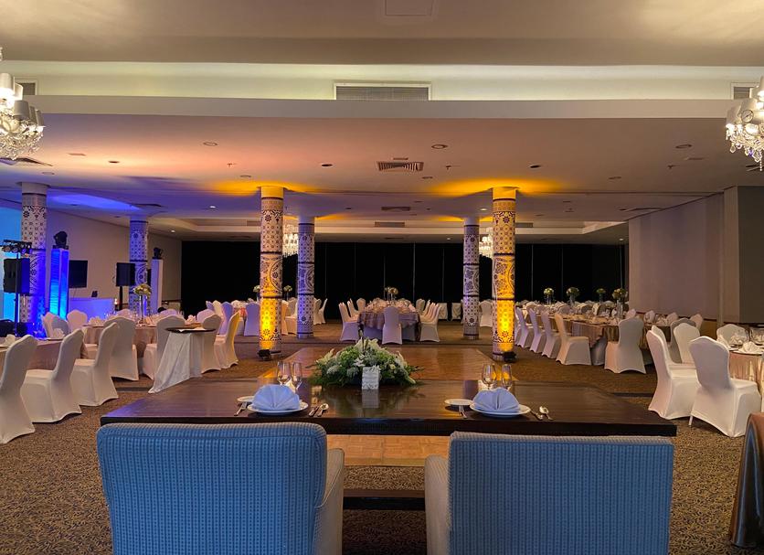 Banquet hall Photo