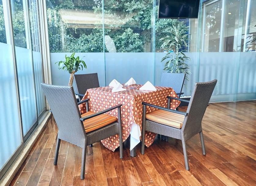 Dining room Photo
