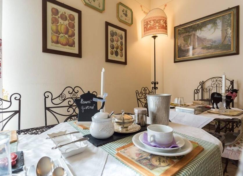 Dining room Photo