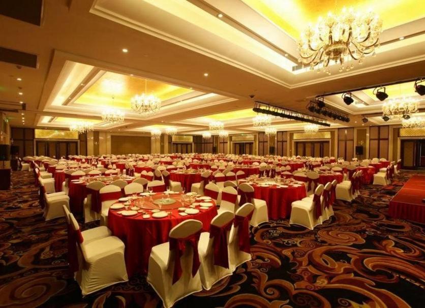 Banquet hall Photo