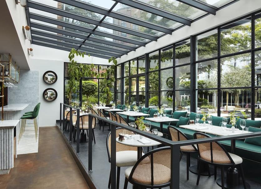 Restaurant Photo
