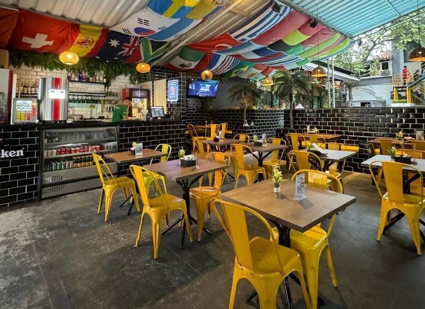 Restaurant Photo
