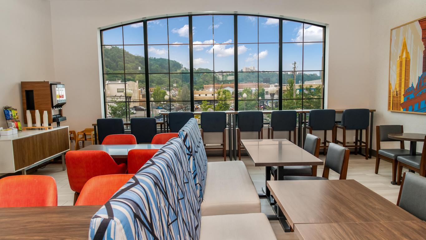 Holiday Inn Express & Suites Pittsburgh-South Side By IHG