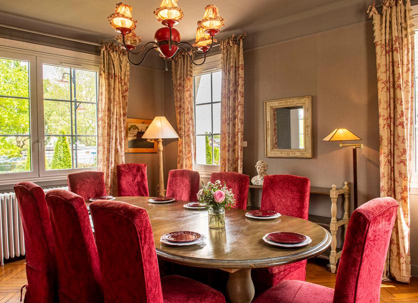 Dining room Photo
