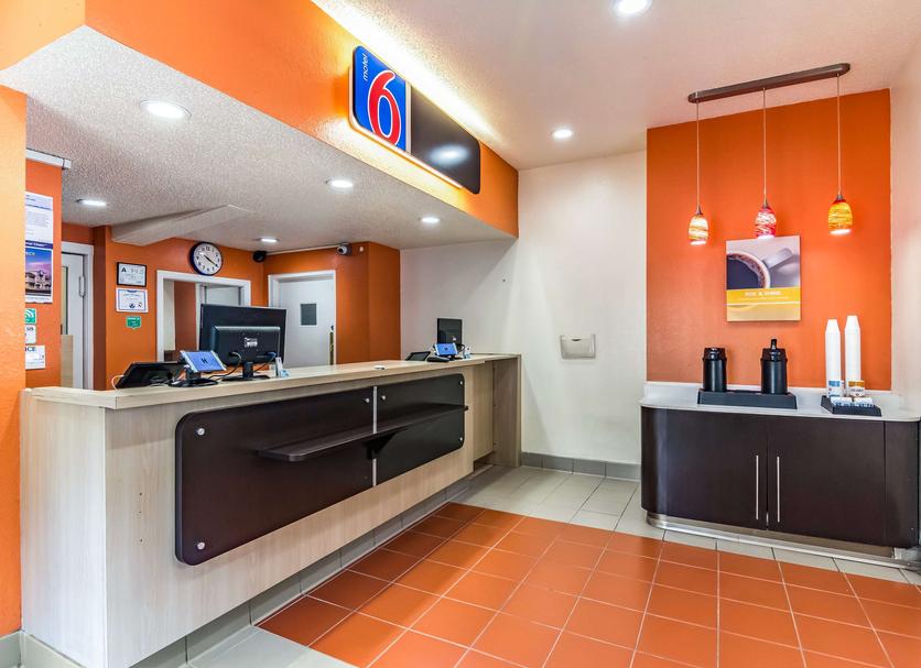 Front desk Photo