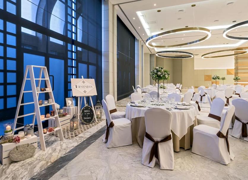 Banquet hall Photo