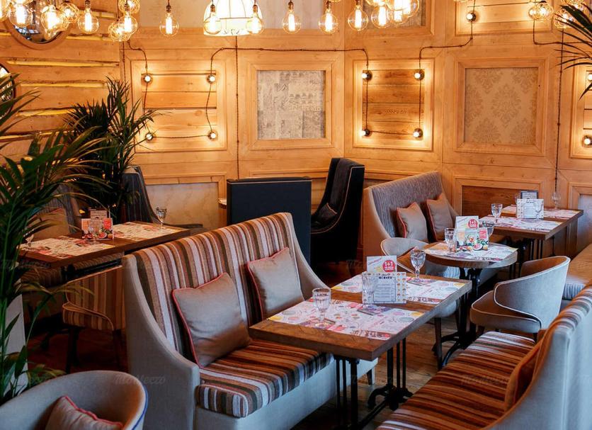 Restaurant Photo