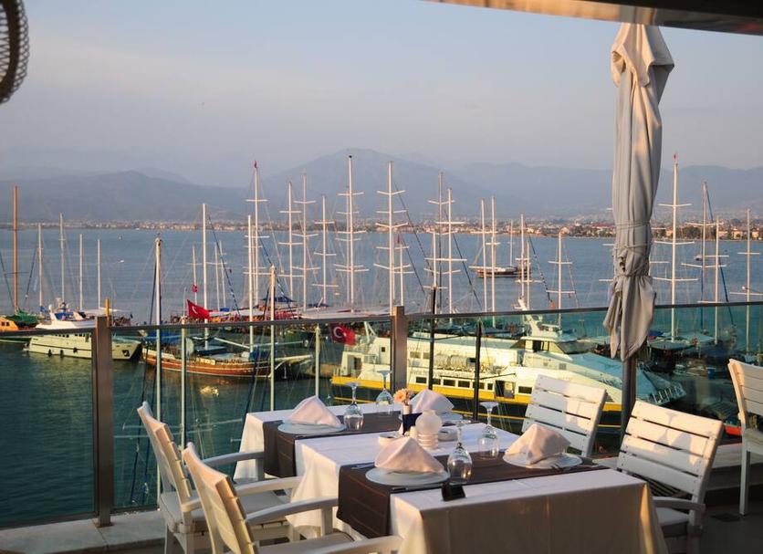 Restaurant Photo