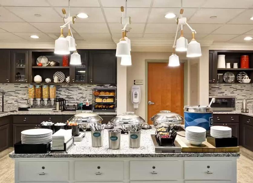 Buffet Photo
