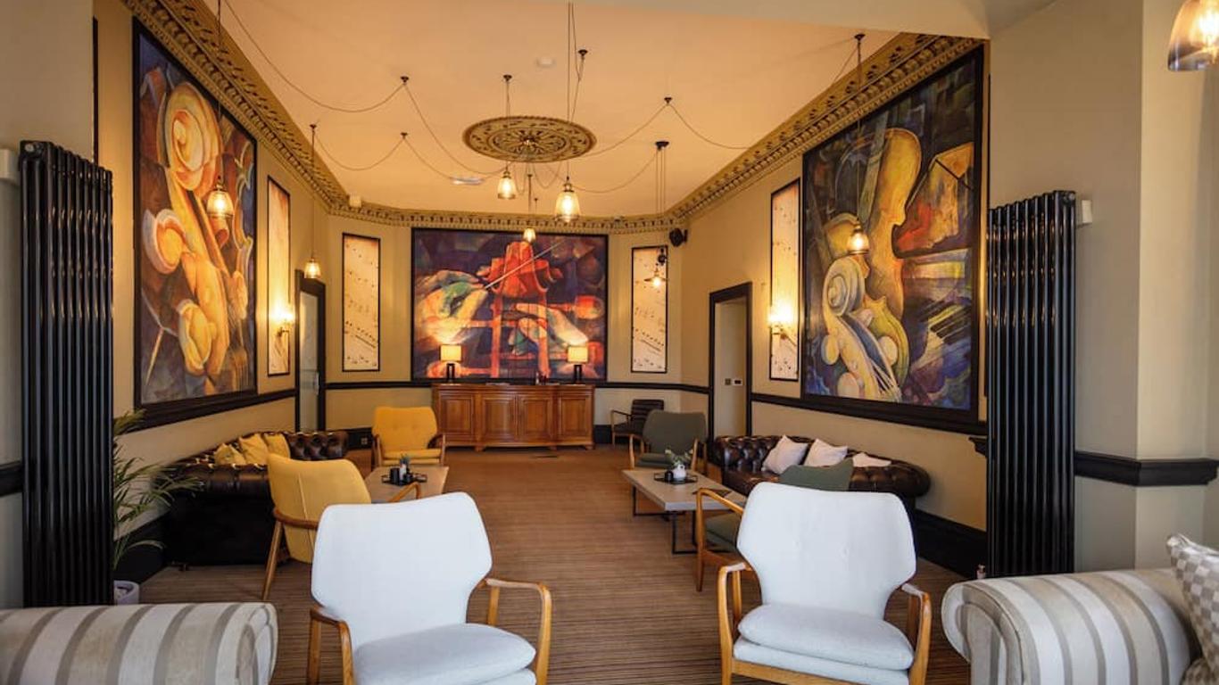 Hotel Savoy