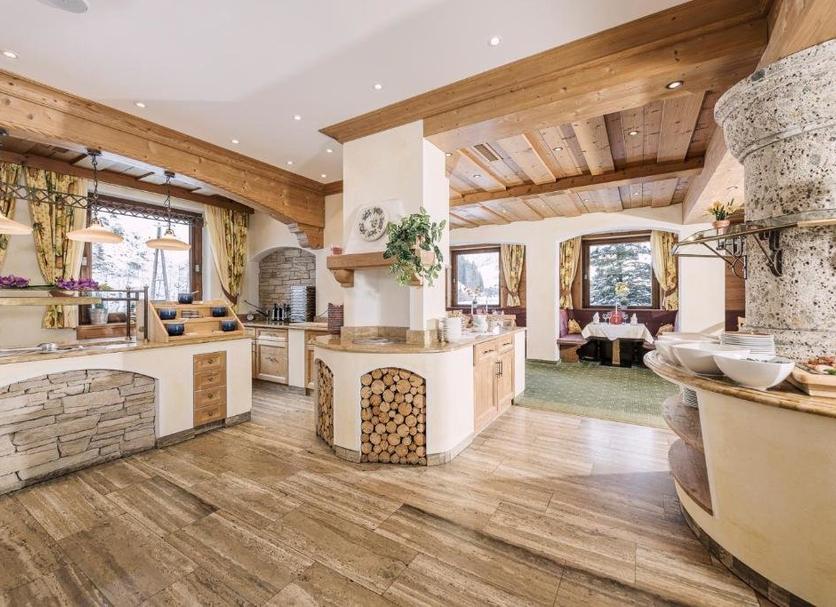 Kitchen Photo
