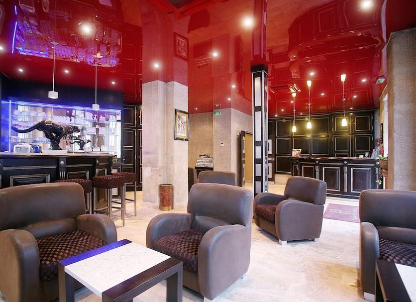 Bar Photo
