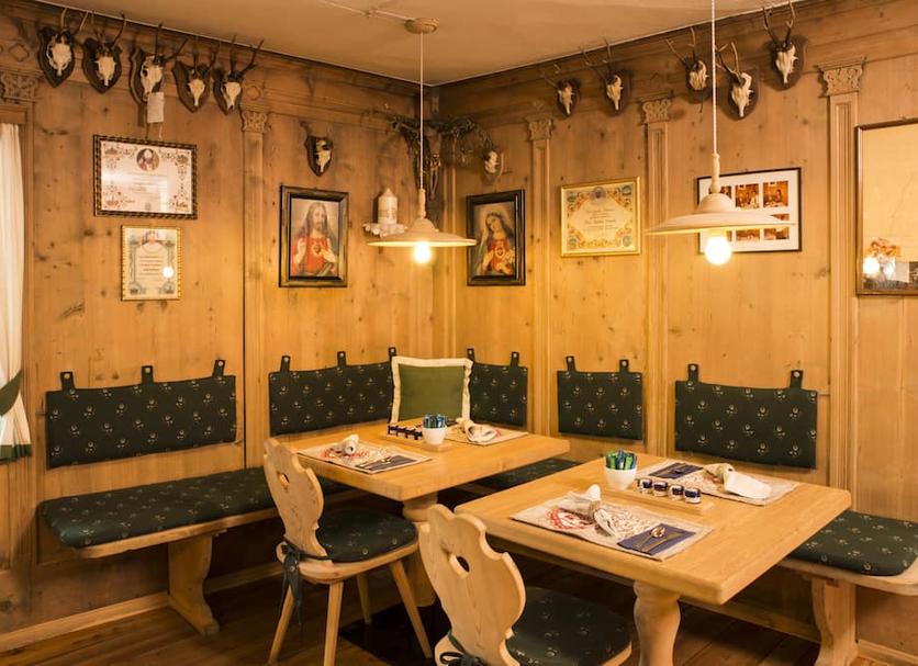 Dining room Photo