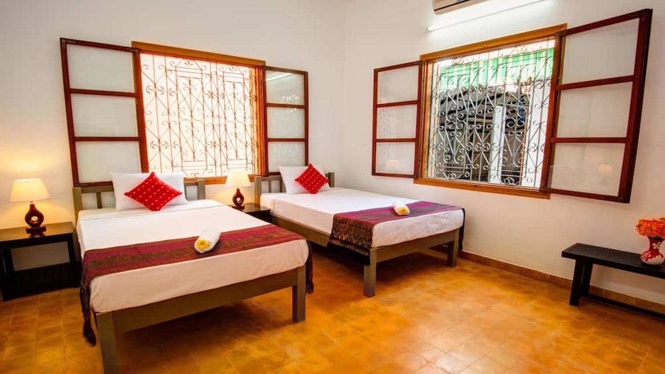 Base Villa Phnom Penh