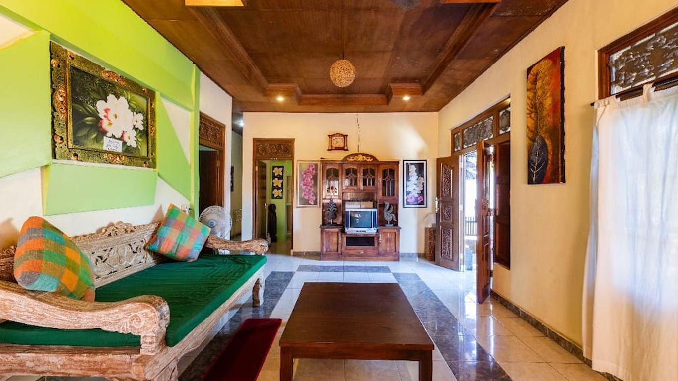 Ume Sita Villa and Homestay