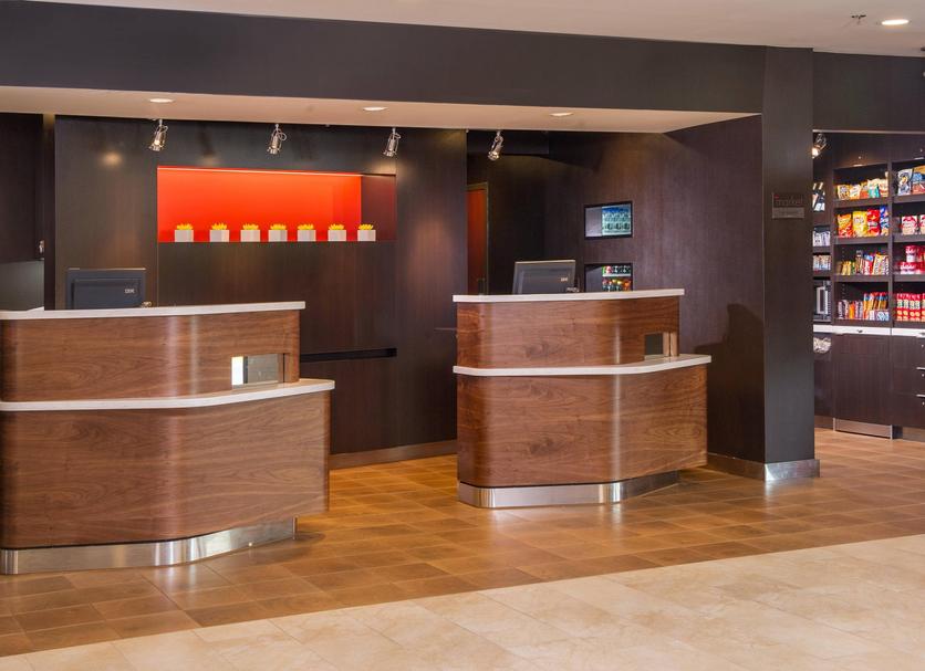 Front desk Photo