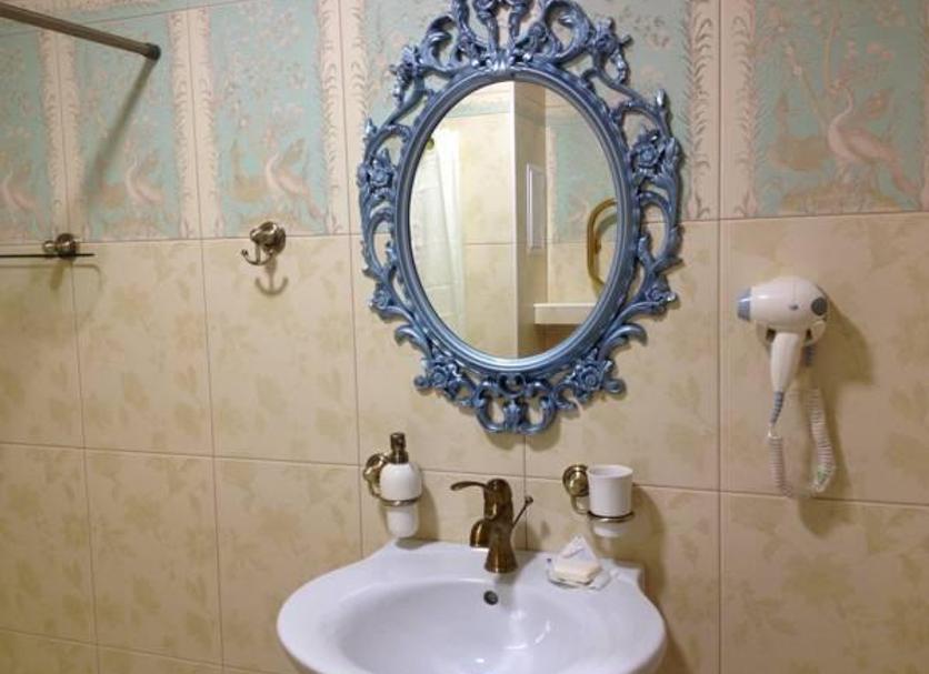 Bathroom Photo