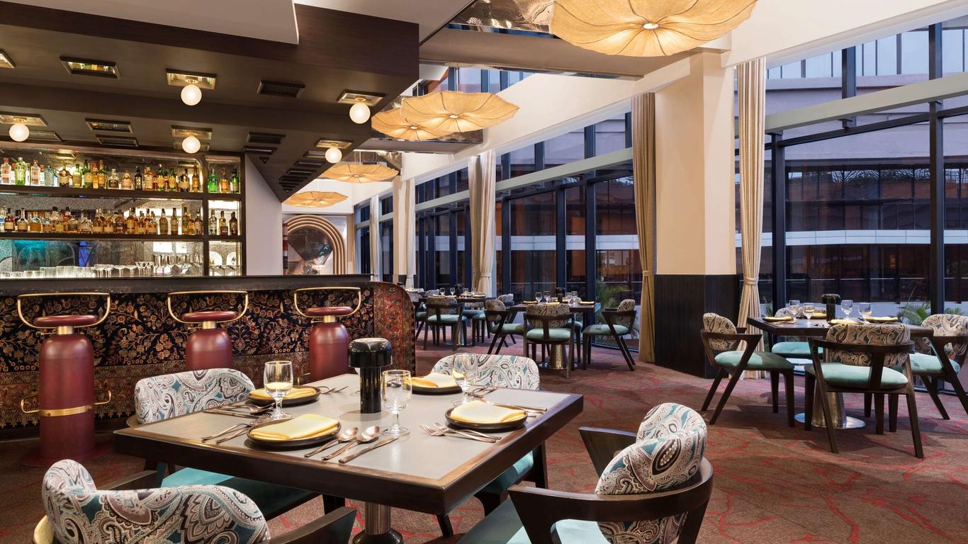 Novotel Kolkata Hotel And Residences